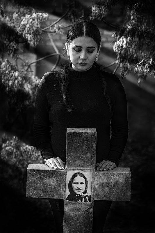 Zdjęcie: Akbar Shahbazi. Polski cmentarz w Teheranie.